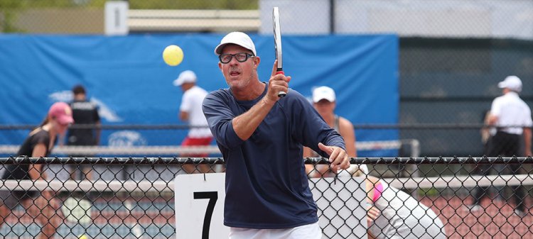 Best Pickleball Glasses: A Complete Guide to Safety and Performance