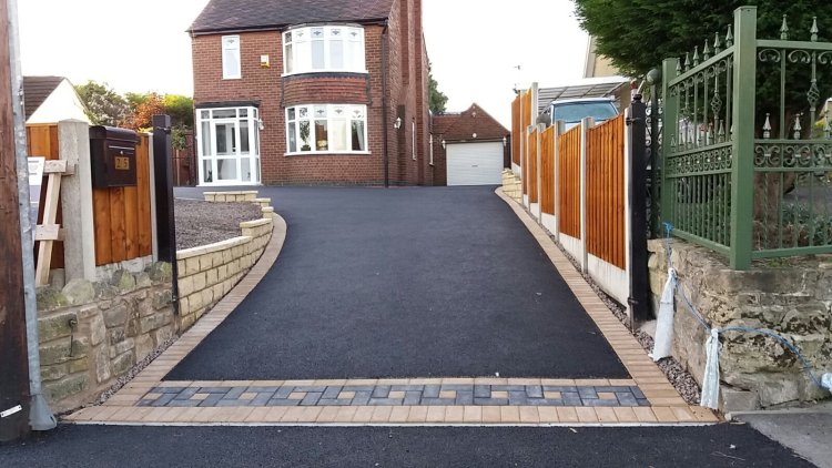 Benefits of Choosing a Tarmac Driveway